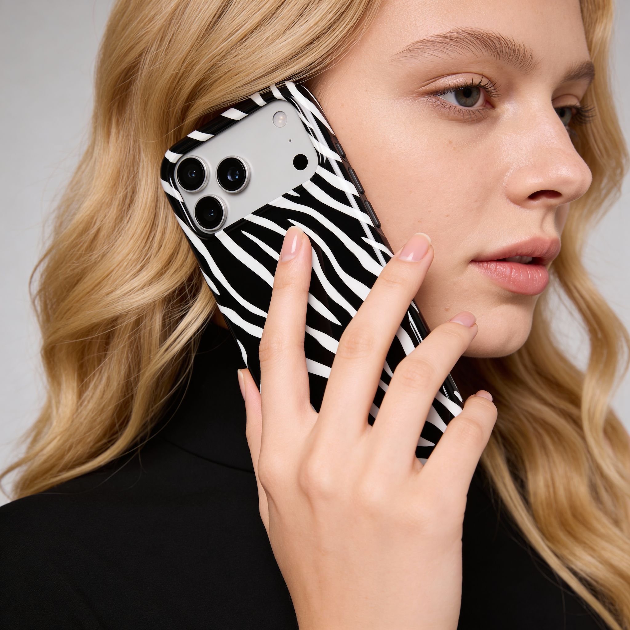Zebra Luxe, Black and White - Shockproof MagSafe iPhone Case - VYIR